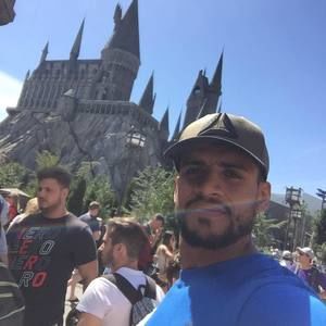 Meet your Posher, Juliano